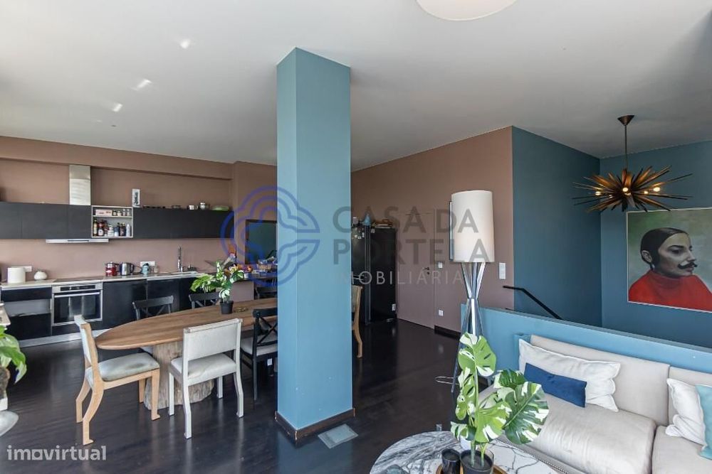 Excelente apartamento T5 rua de Serralves !Penthouse ! Terraço , 4 lug