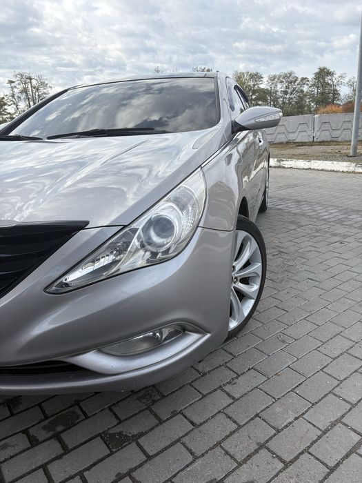 Продам Hyundai Sonata