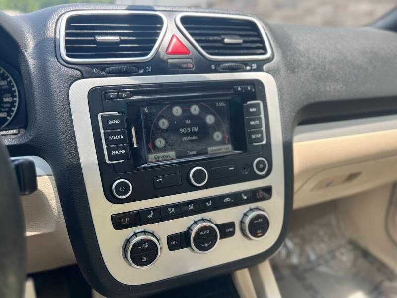 2014 Volkswagen Eos Komfort SULEV