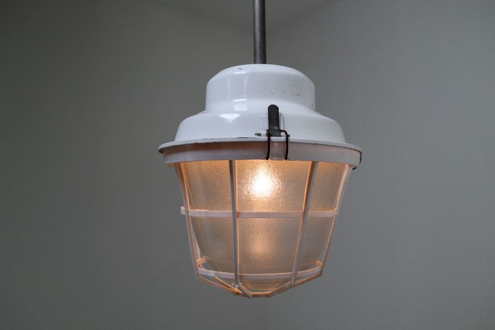 Индустриальный светильник, лампа в стиле лофт