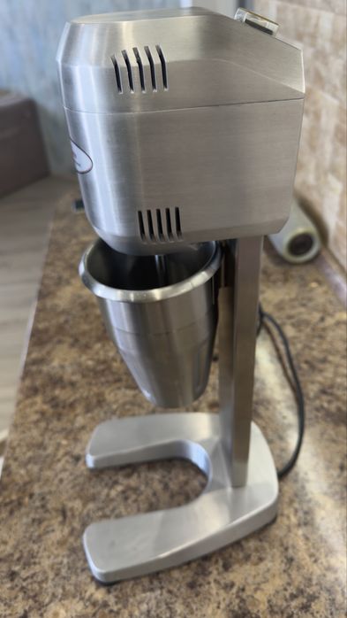 Миксер милшейкер  mixMaster