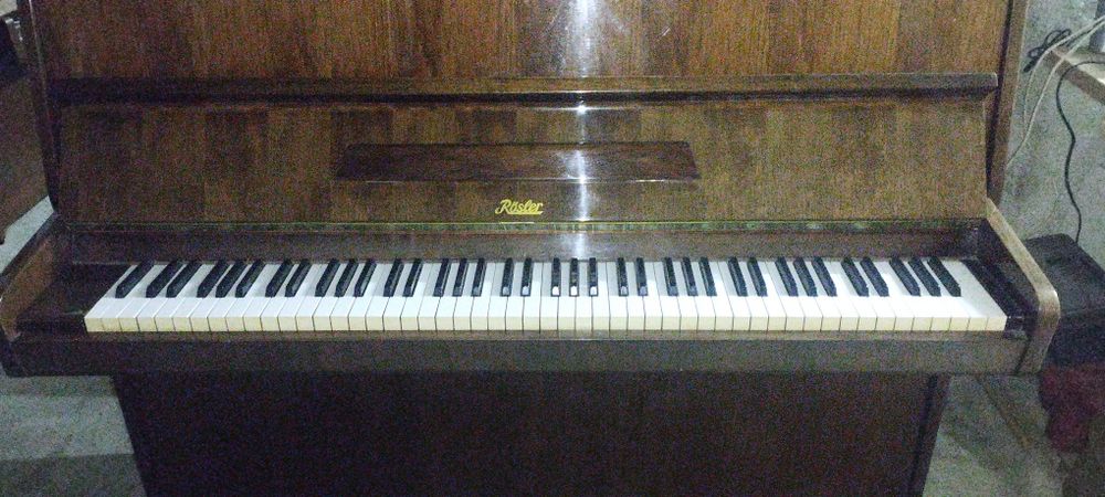 Piano Rosler Oferta transporte e afinação