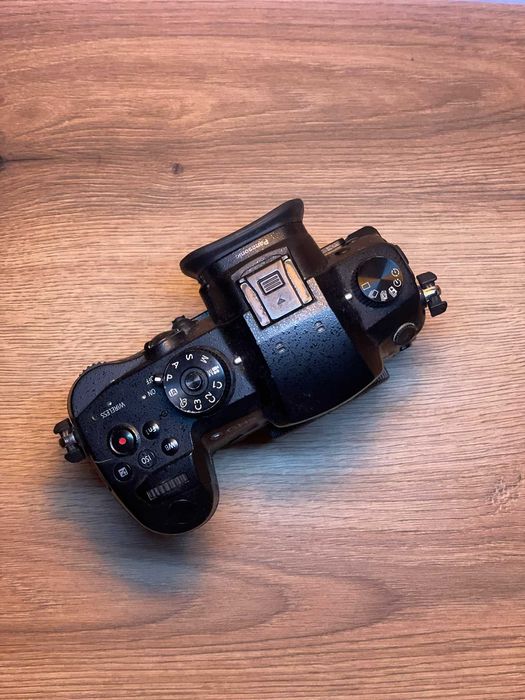 Panasonic Lumix GH5 + 2 Lenses64354165457795122