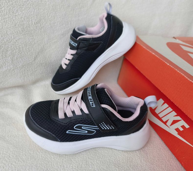 Кроссовки Skechers (США) р. 28 стелька 19 см