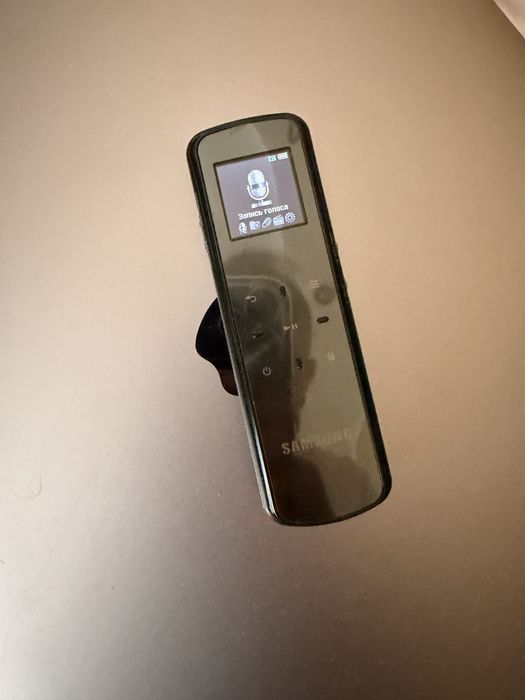 диктофона Samsung YP-VR1
