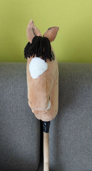 Hobby horse beżowy A3 na kiju