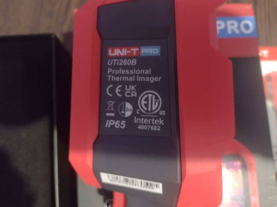 Тепловізор професійний побутовий  UNI T
