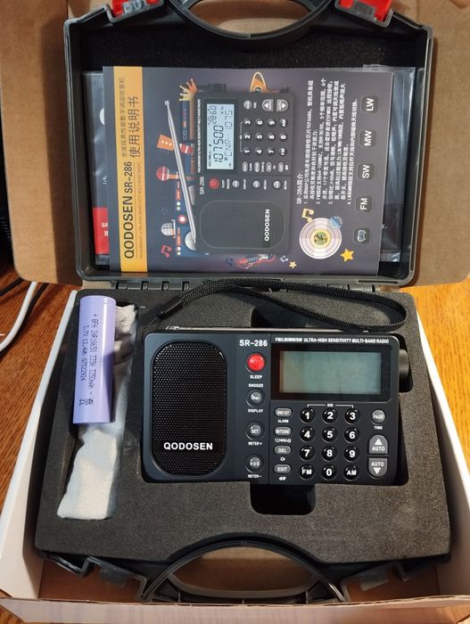 Всехвильовий радіоприймач Qodosen SR-286 TEF6686 Li-ion 18650