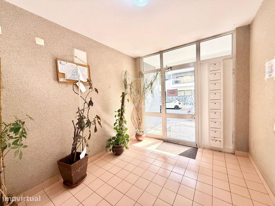T3 com 154m² | 3 Varandas | Garagem Fechada | A 2 Passos do Metro e do