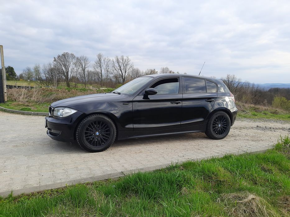 Bmw e87 120d.    .