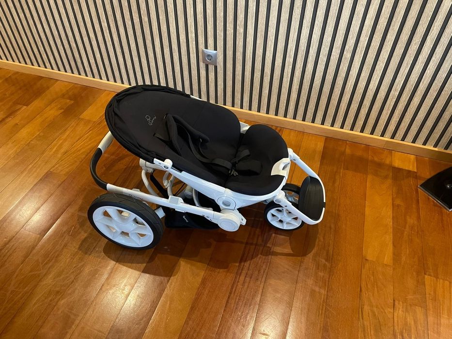 Carrinho Quinny de bebé como novo