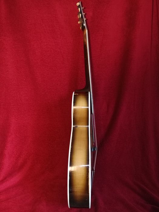 Gitara Otwin 1508 (lat 1920x)