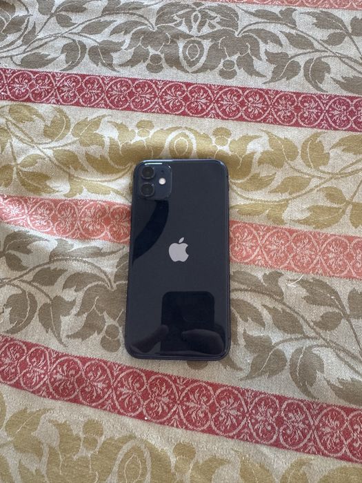 Iphone 11 quase novo 128 gb preto