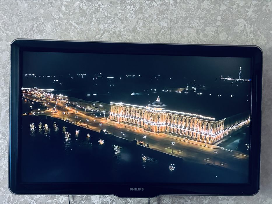 Телевизор Philips 47PFL5604H 12 LCD 43 дюйма
