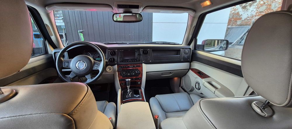 Jeep Commander 5.7 V8 HEMI Automatic Limited 326 KM 4x4 | Hak |