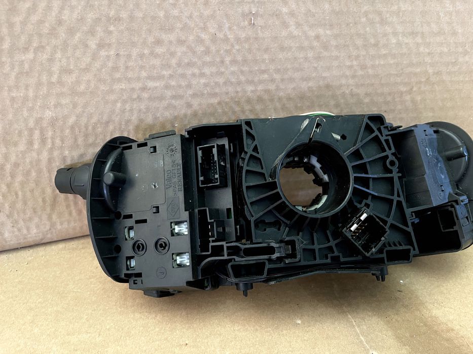 COMUTADOR FITA AIRBAG CONJUNTO MANETES RENAULT SCENIC 820012.772708K4