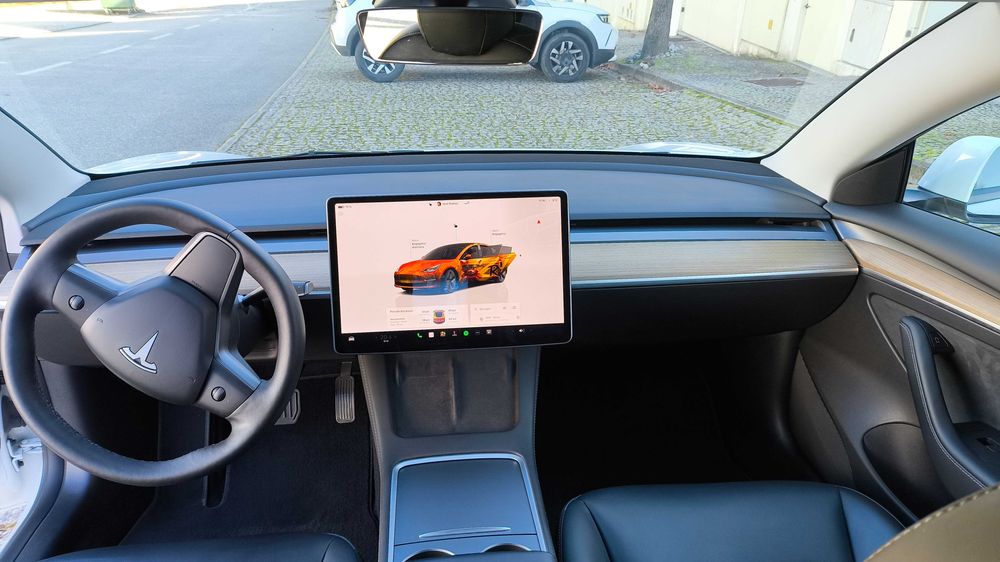 Tesla Model 3 Tração Traseira