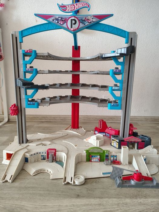 Паркінг гараж парковка Hot wheels для зберігання машинок