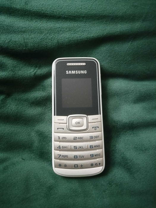 Samsung E1050 bez blokady sim-lock  super stan