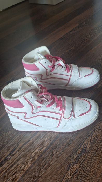 Sneakersy rozm.40 Sinsay