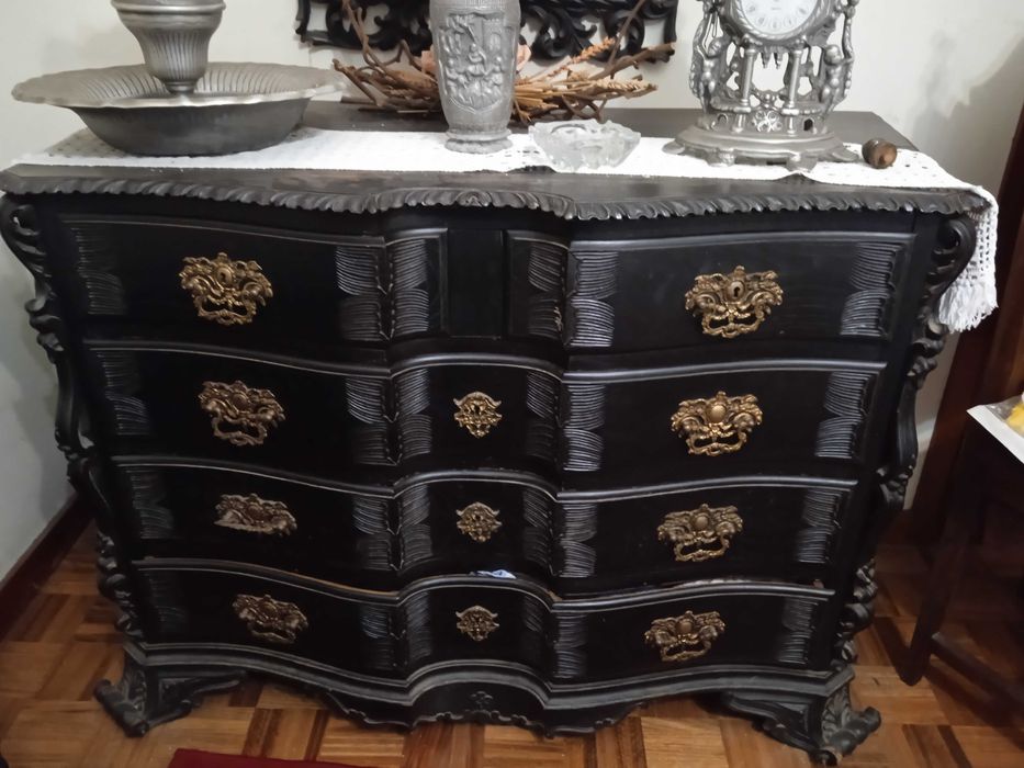 MOVEIS ANTIGOS-madeira de castanho