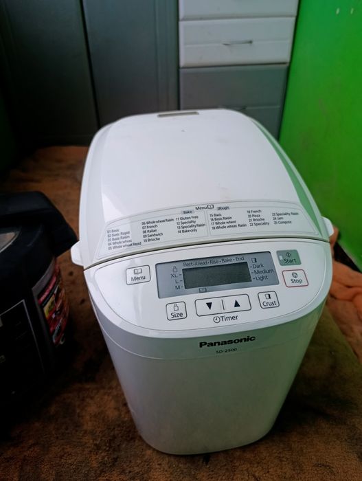Продам хлебопечку