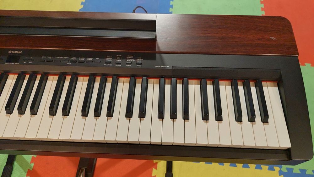 Piano Yamaha P-155