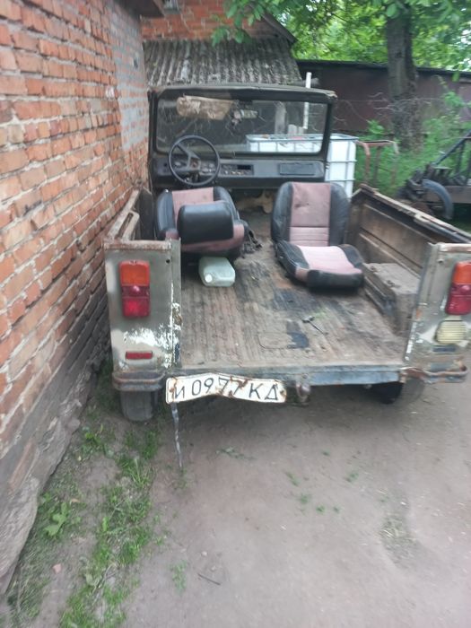 Автомобіль Луаз.