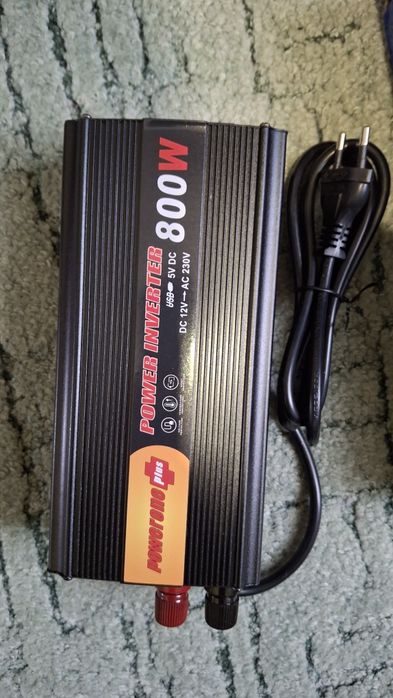 Інвертор UPS з зарядкою 10А. AC/DC на 800W з 12V на 220V