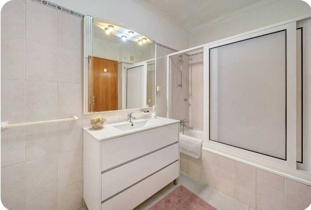 Apartamento para férias a 100m da Praia de Armação de Pêra | Varanda e Vista Mar