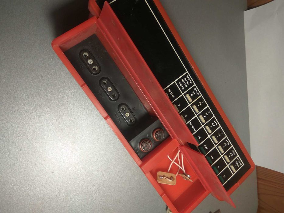 Таймер часы программатор электроника