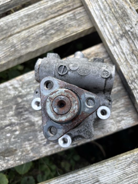 Pompa wspomogania LUK LF-30 E36E39 E46 E60 M54