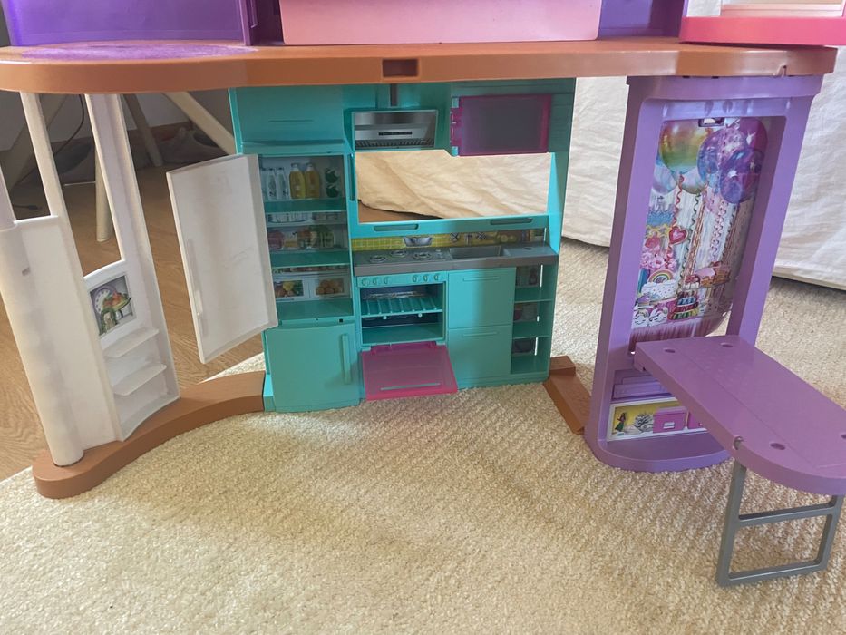Casa da Barbie como nova