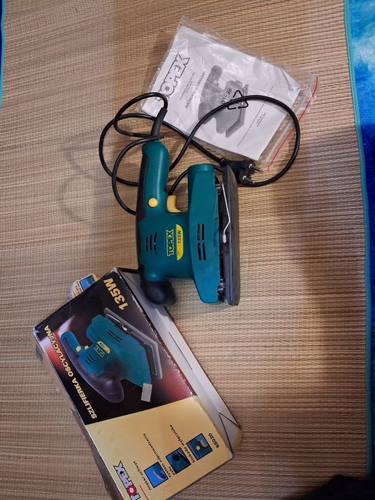 Szlifierka oscylacyjna Topex 135 W