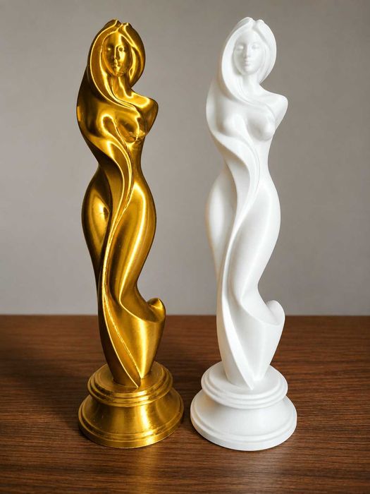 Escultura Decorativa Moderna – Dourado Metálico