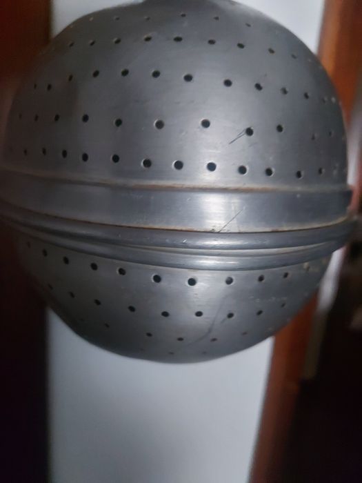 Utensílio para cozer legumes ou outros  a vapor