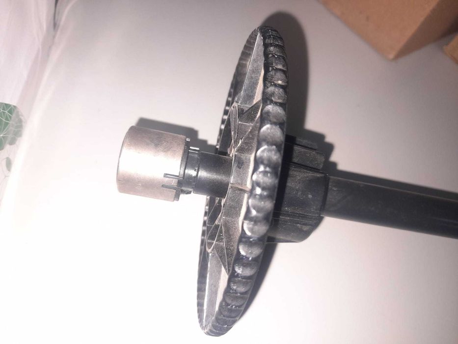 Veio de suporte de papel para HP1050/1055