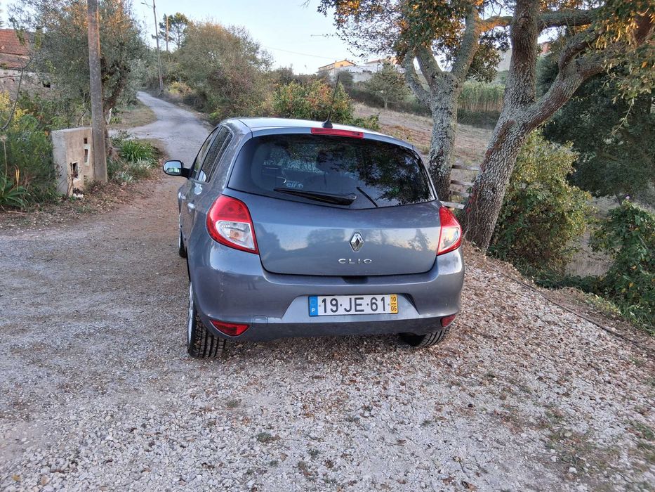 Renault clio c/ 140.623 Km de Maio 2010