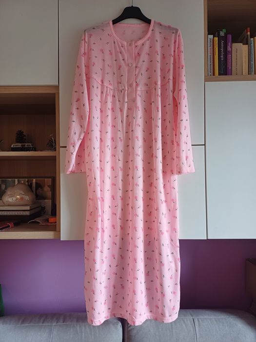 Długa różowa koszula nocna w kwiaty XL