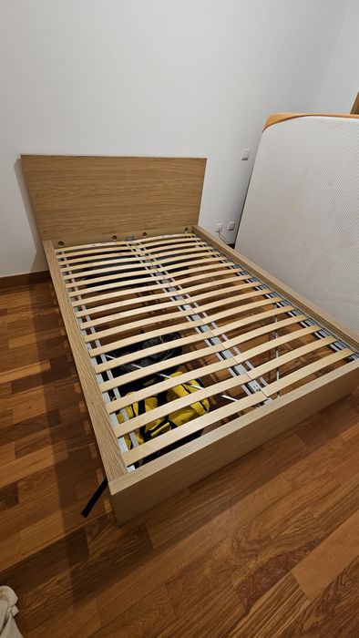 Cama de casal 140x200 ikea Malm + colchão Abygda