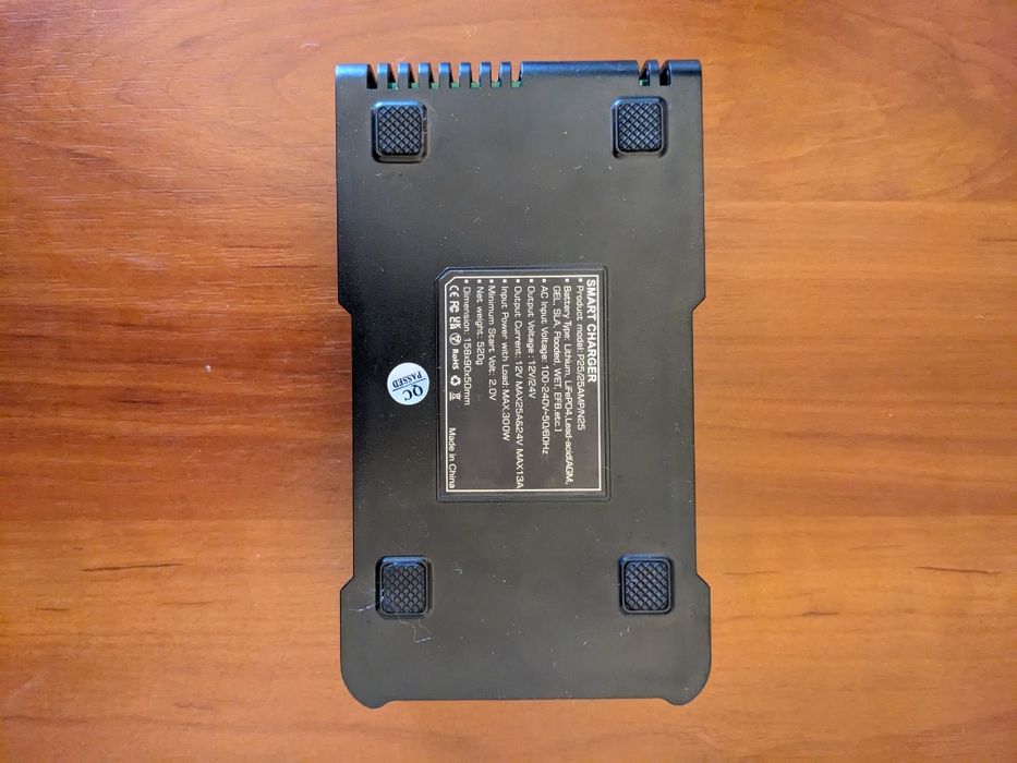 Зарядний пристрій HTRC P 25