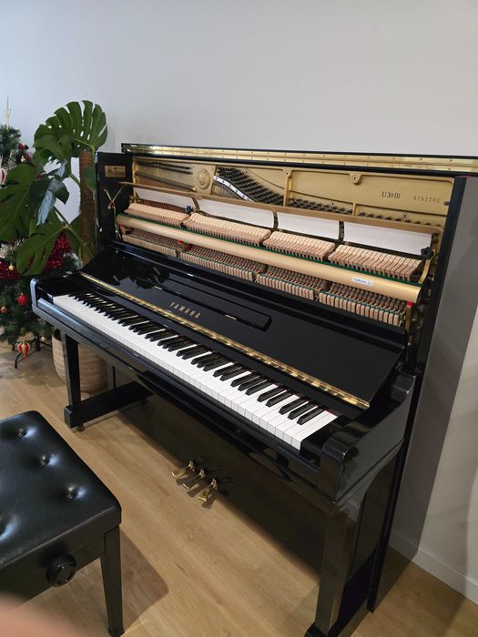 Piano Yamaha u3, como novo.