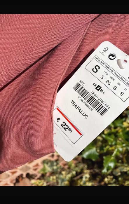 Calças tecido marca Zara