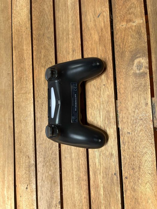 PlayStation 4 + Comando Dualshock preto