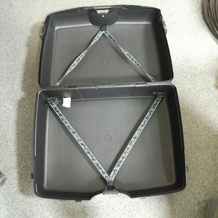 Валіза MAGNUM 65*50