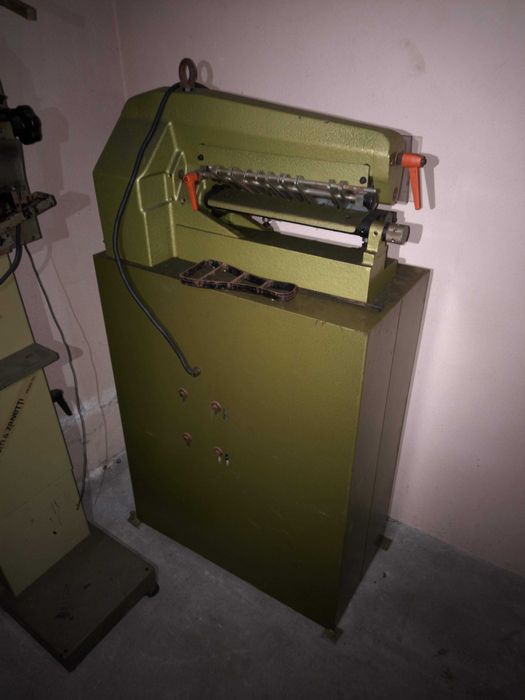 Maquinas industria couro