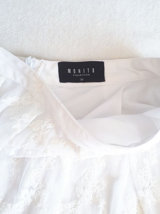 Koronkowa spódniczka