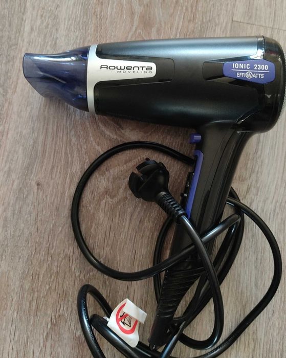 Фен "Rowenta moveling ionic 2300" на запчастини!