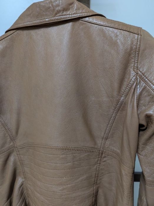 Шкіряна Куртка ESPRIT, коричневого кольору, розмір S - М.