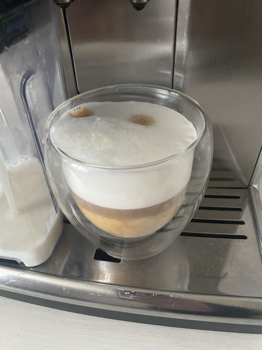 Кавомашина Philips/Saeco Incanto Cappuccino LatteGo є Вибір